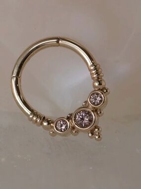 Body Vision Los Angeles BVLA 14K yellow gold Sapphire Septum Ring